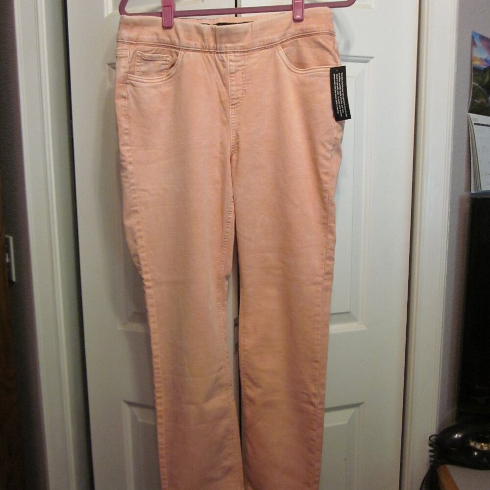 NWT Denim & Co Comfort Stretch Pink Wash Jeans Sz M
